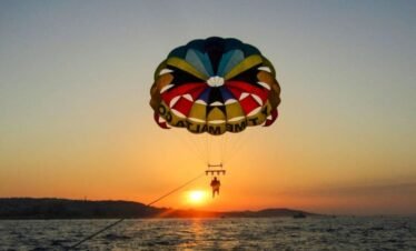 Parasailing in Sharm hasabo travel